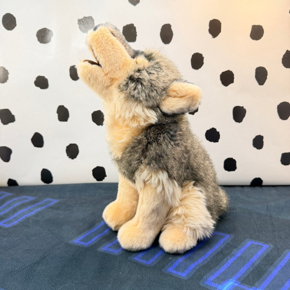 Realistic Howling Timber Wolf Douglas Plush 10" Seated Coyote Fluffy